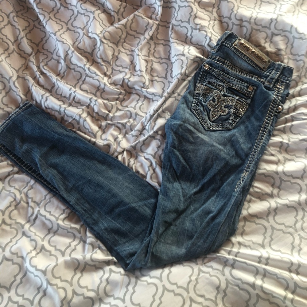 Rock Revivals size 27 x 30